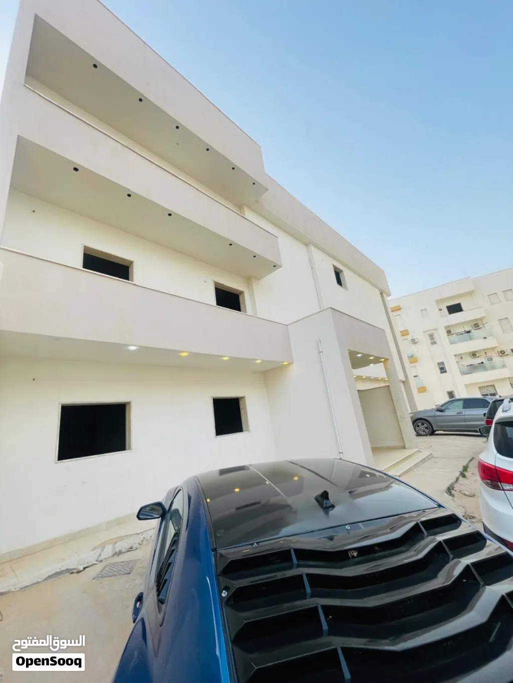 عماره نص تشطيب من 8شقق في سراج بلقرب كوبري التلاجات