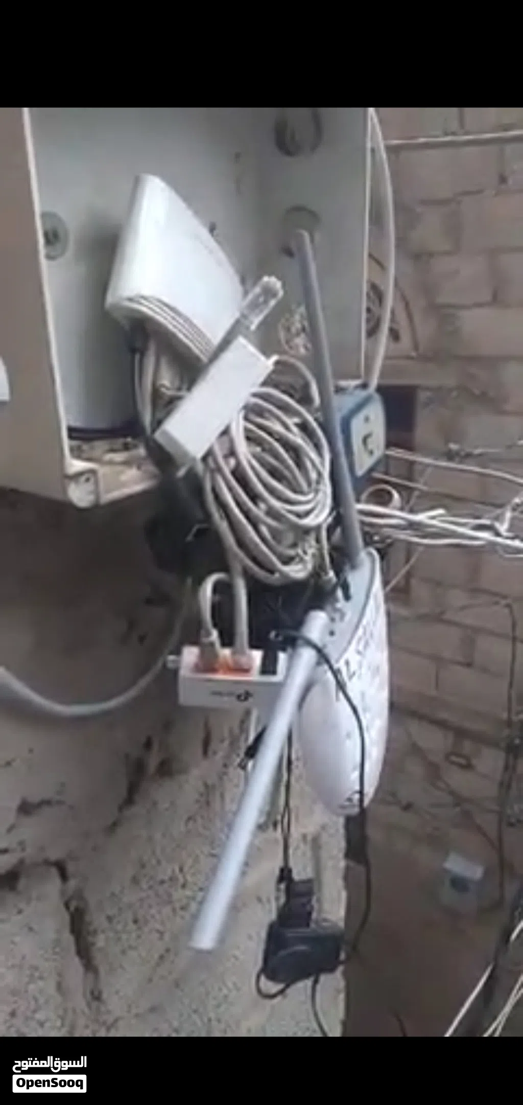 مهندس شبكات وكيمرات كل شخص يعمل صيانه لشبكته