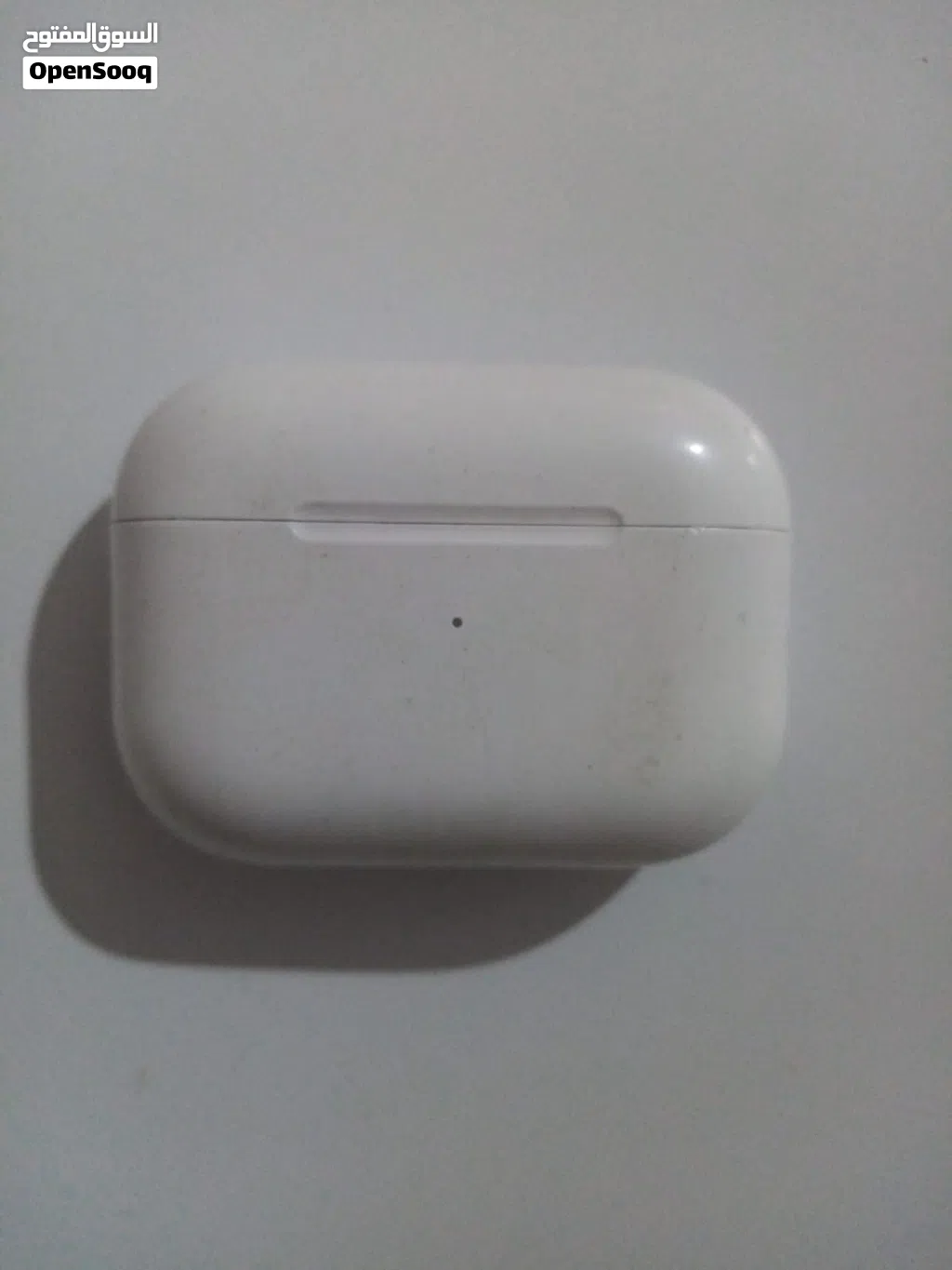 للبيع بحالة جيدة جدا Airpods pro