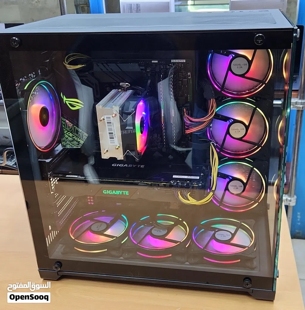 للبيع بي سي جيمنق Core i9 9gen/1TB SSD/16Ram DDR4/ 2070 8GB RTX كالجديد