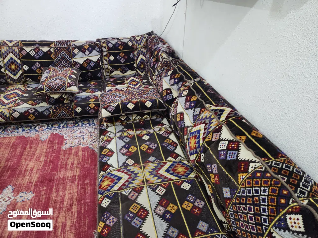 Majlis (10- 12 seater)- مجلس (10-12 مقعدًا)