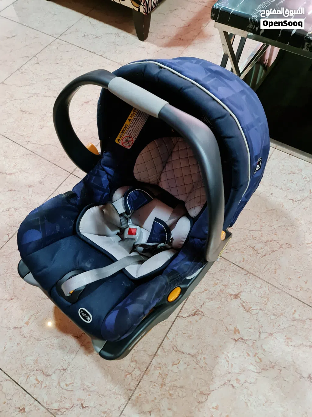 كرسي هزاز وكرسي سيارة كوت بيبي نوع شيكو Chico car seats