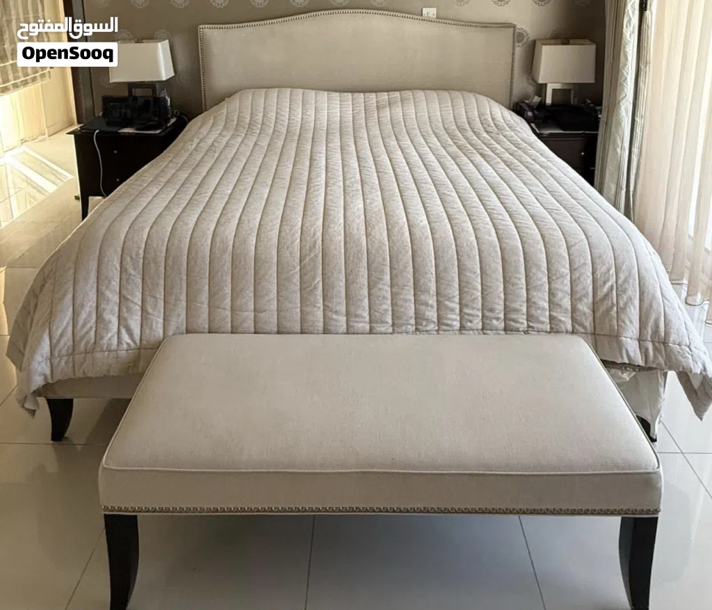 King size bed