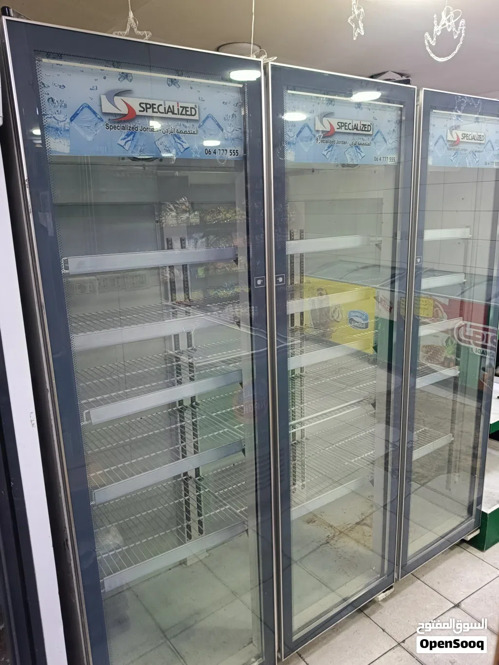 ثلاجات للبيع