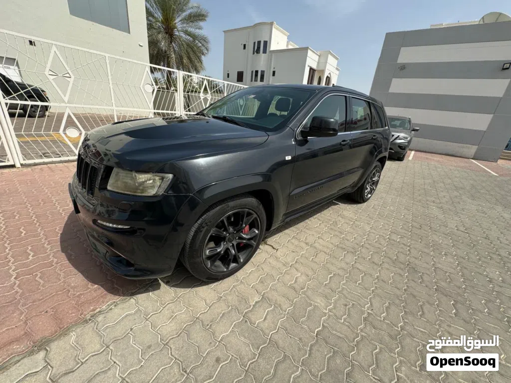 Jeep Grand Cherokee SRT 8