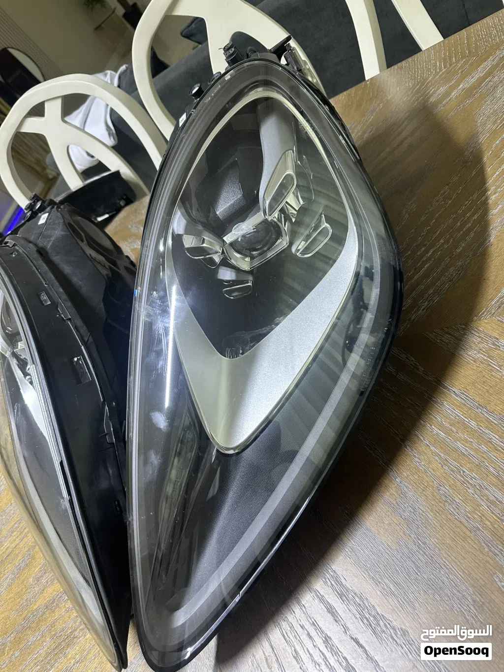 Porsche Cayenne 2023 headlights for sale like new no issues