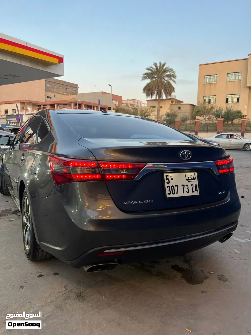 Toyota Avalon XLE