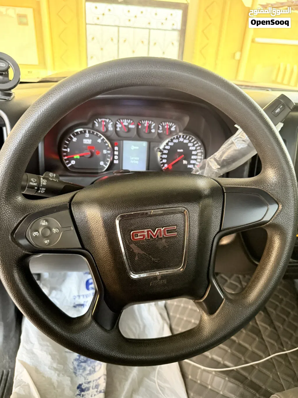 GMC Sierra Standard