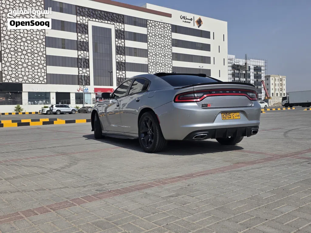 Dodge Charger SE