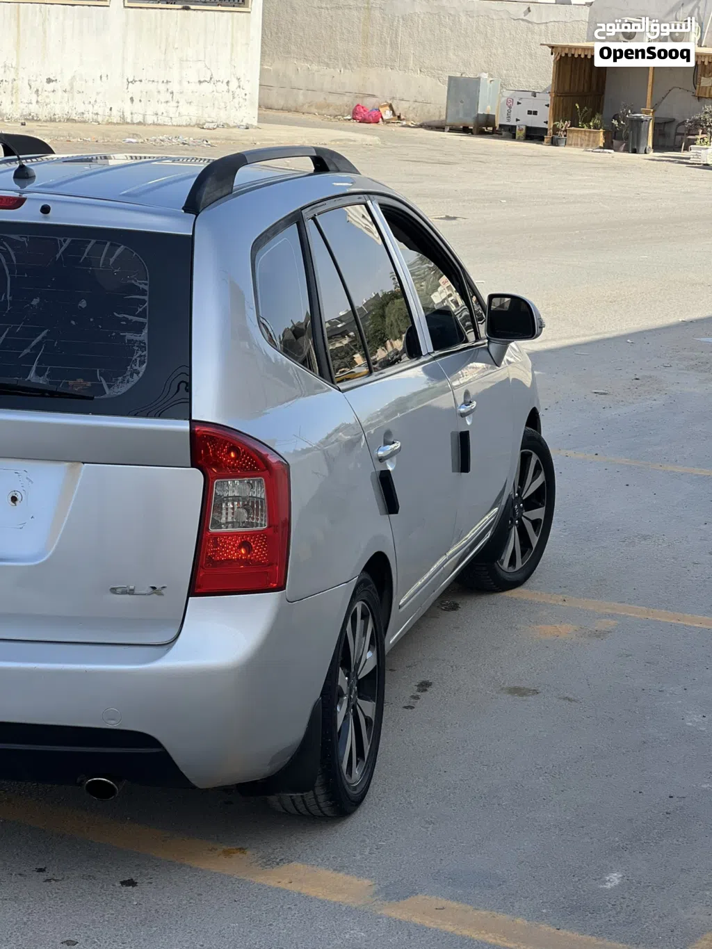 Kia Carens Luxury