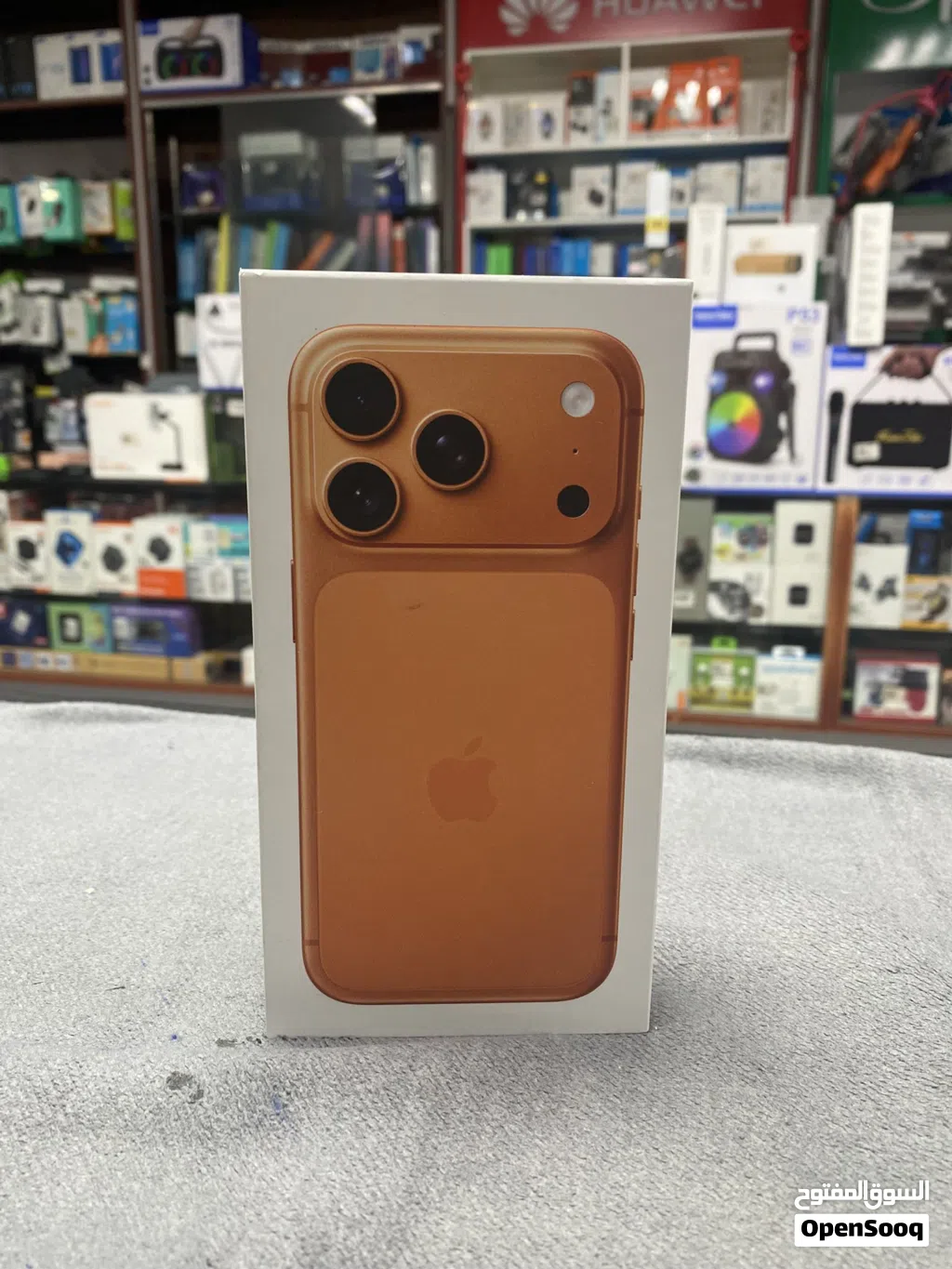 iPhone 17 pro 512GB. Orange for sale