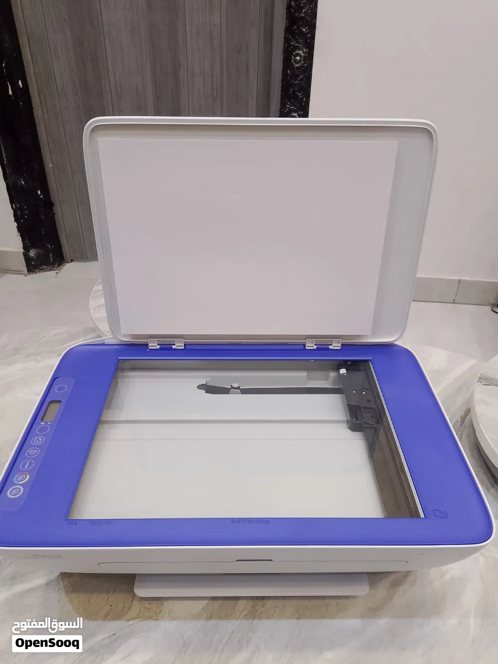 طابعة HP ملونة متعددة الوظائف (طباعة - نسخ - سكانر) بحالة ممتازة