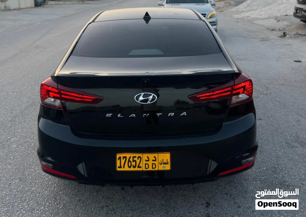 Hyundai Elantra SEL