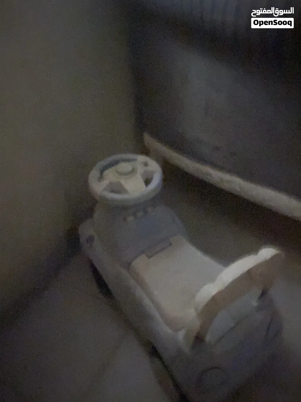 سياره للبيع جميله للأطفال
