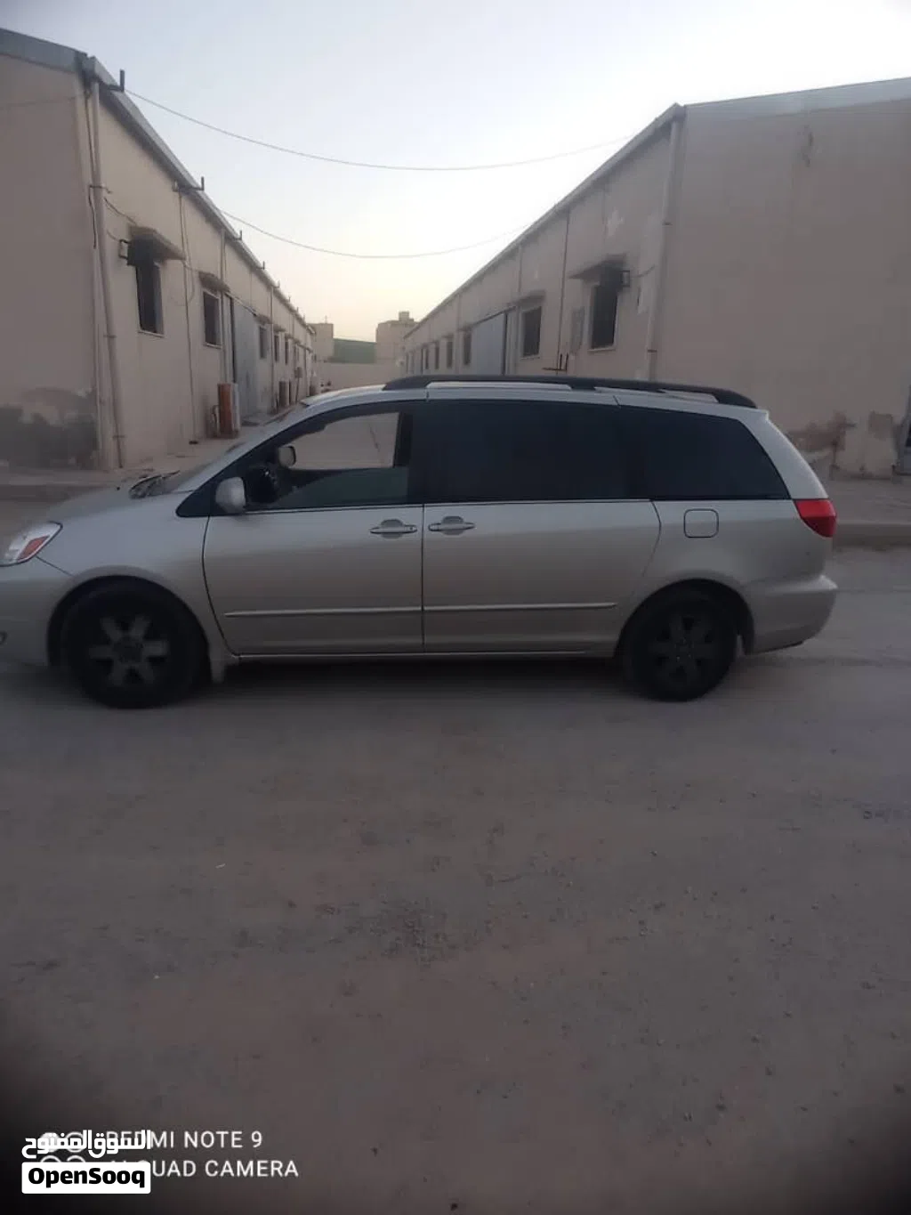 Toyota Sienna LE