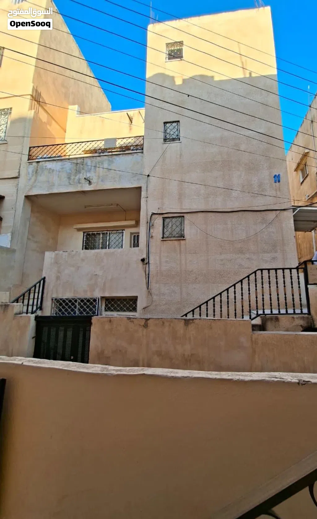 منزل للبيع 3 طوابق جبل المنارة قابل للتفاوض رقم هاتف التواصل بوصف الاعلان