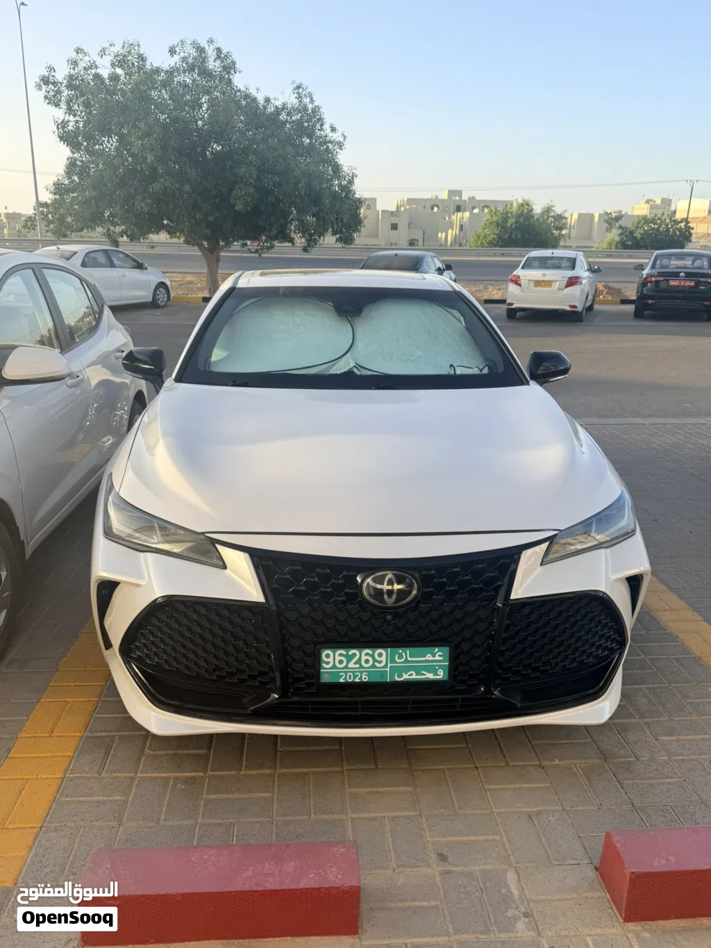 تويوتا افالون Limited