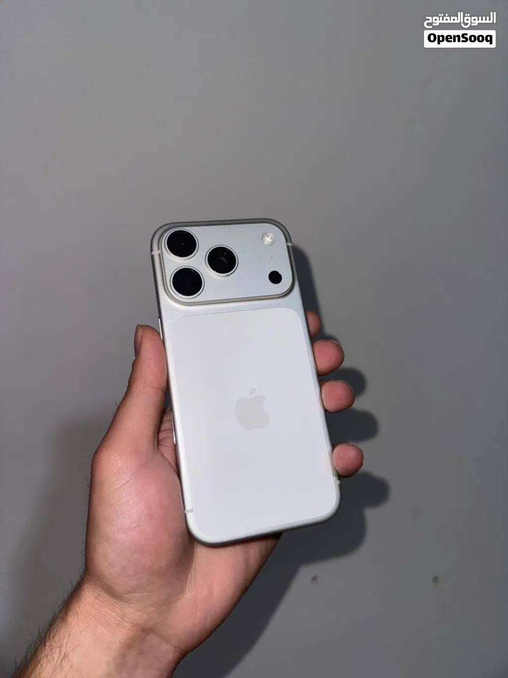 Iphone 17 pro 256 (used)