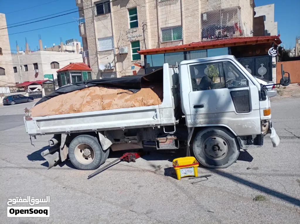 قلاب للنقل الطمم وتوريد جميع مستلزمات البناء