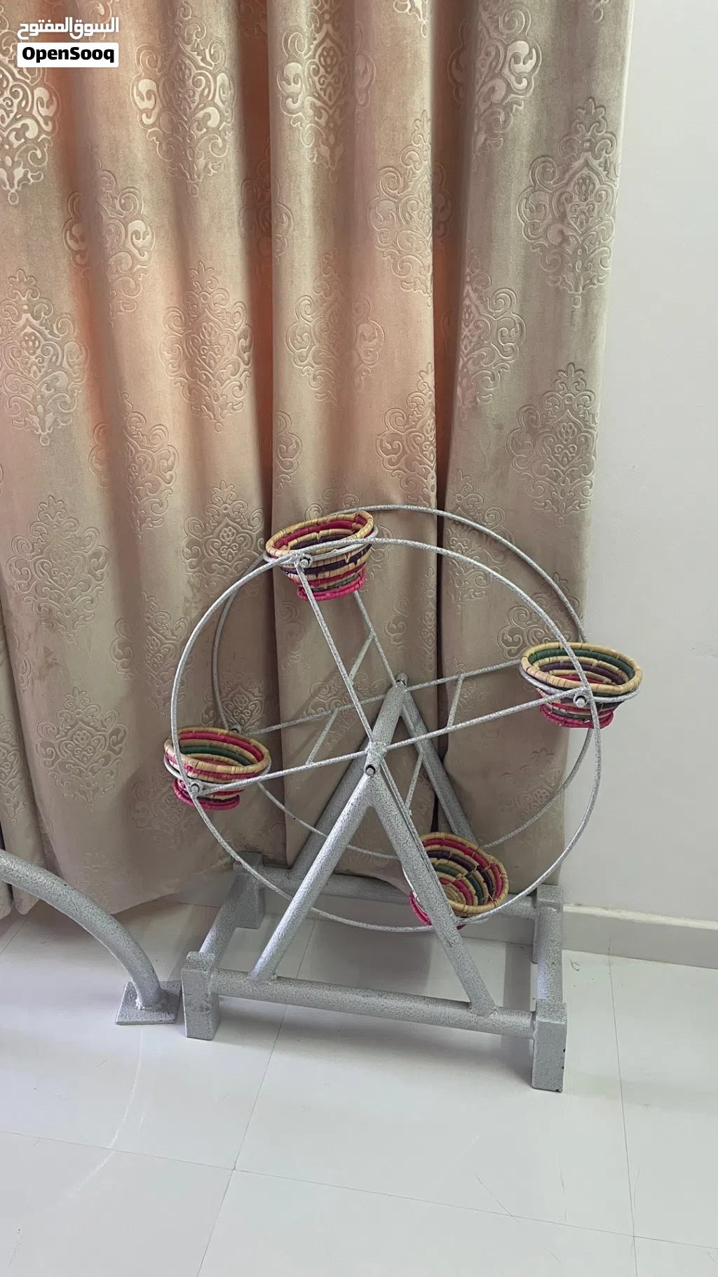 طاوله واستاند حديد