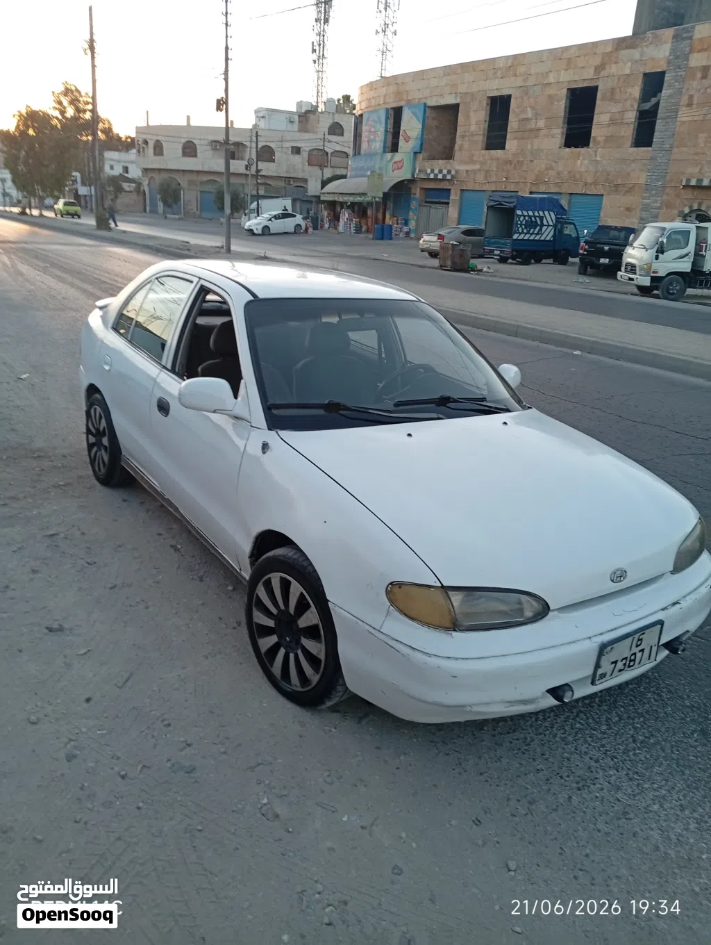 Hyundai Accent Standard
