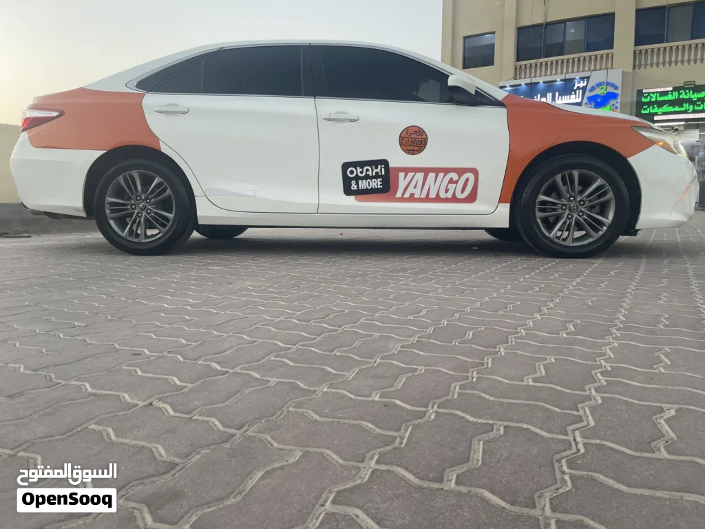 Toyota Camry SE
