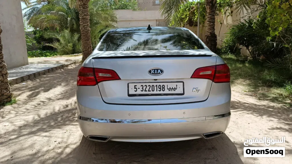 كيا كادينزا Limited
