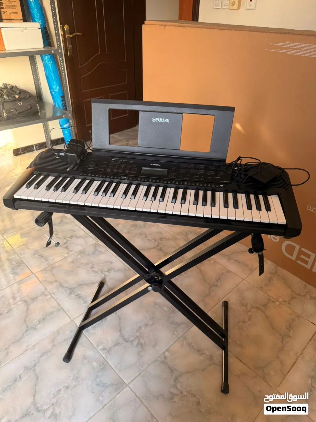للبيع أورج Yamaha PSR-E273