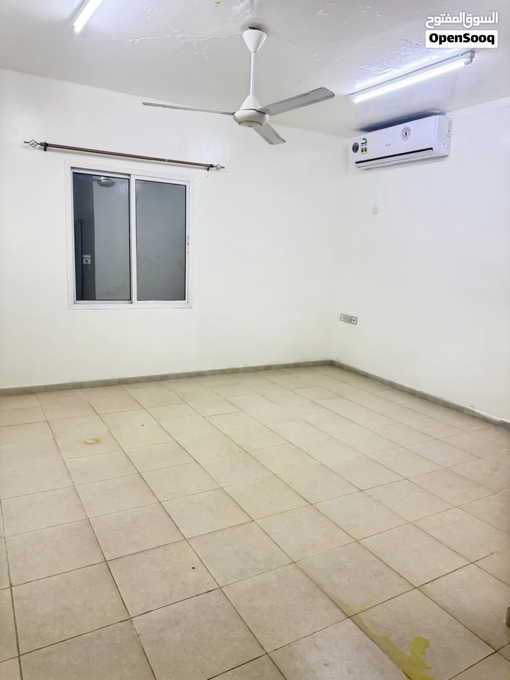 Room for rent 75 R