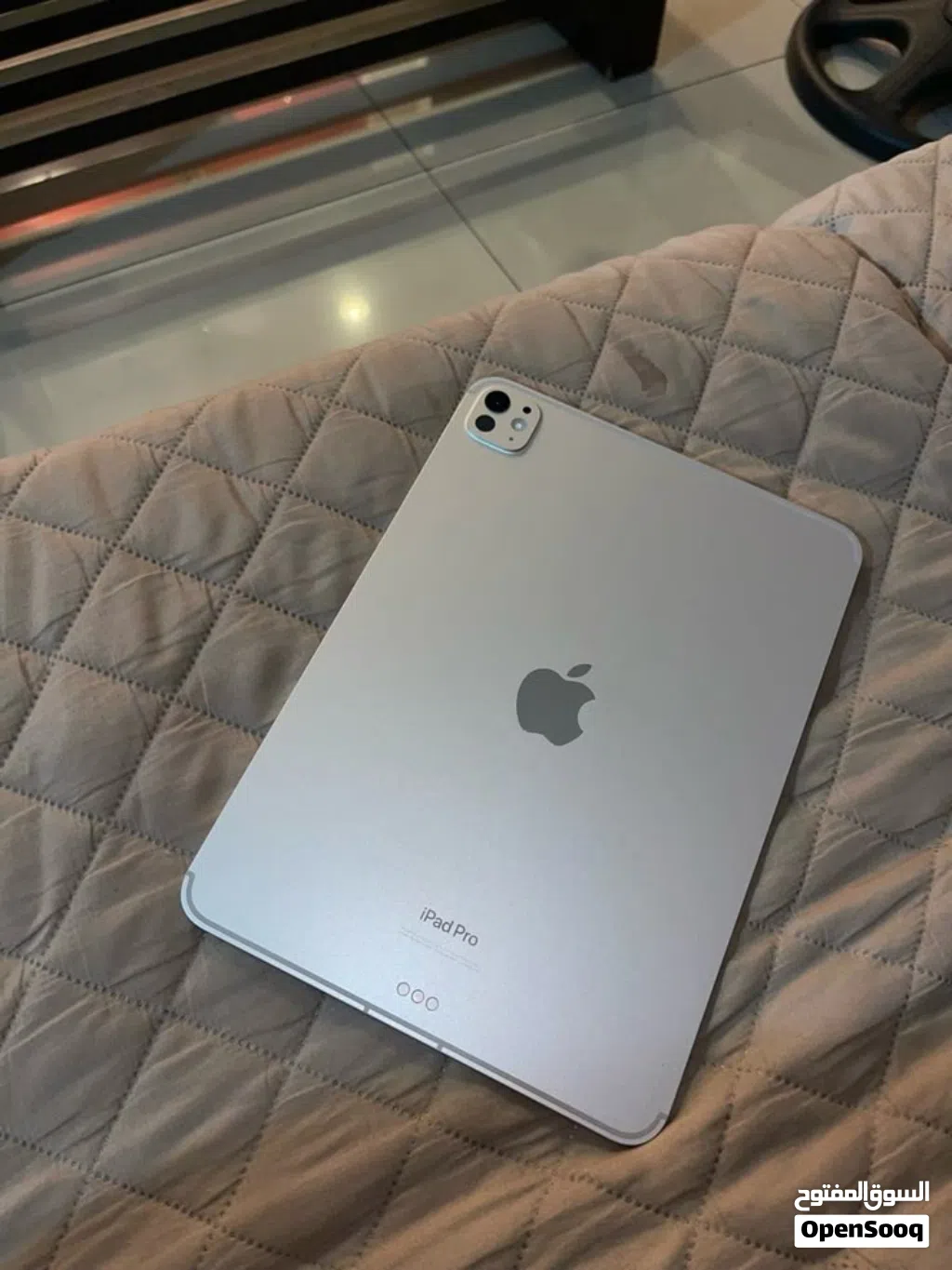 ايباد برو M4 للبيع