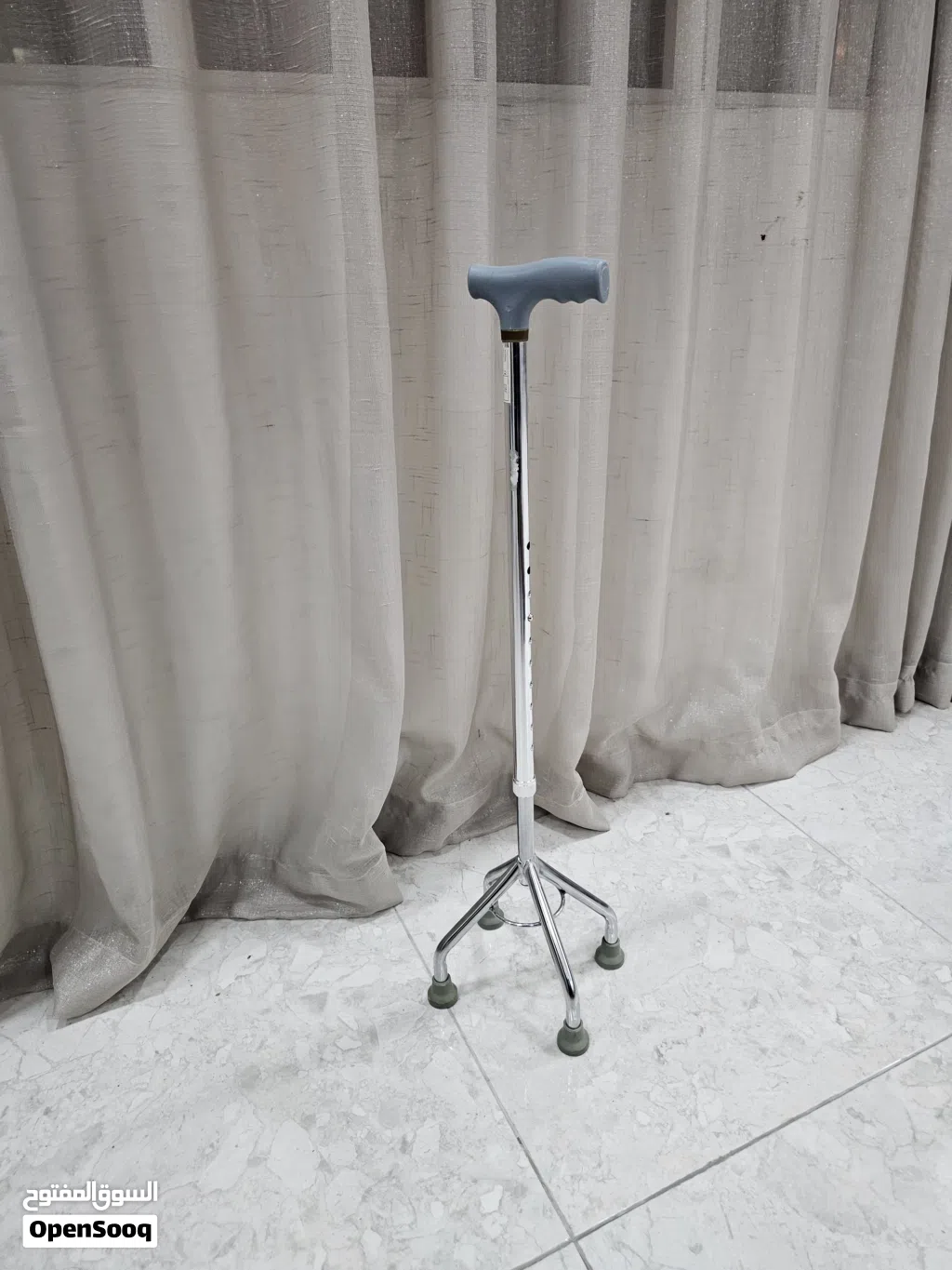 عكاز طبي crutch