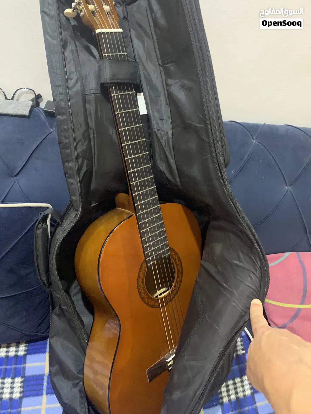 Classic guitar (slightly used)for sale