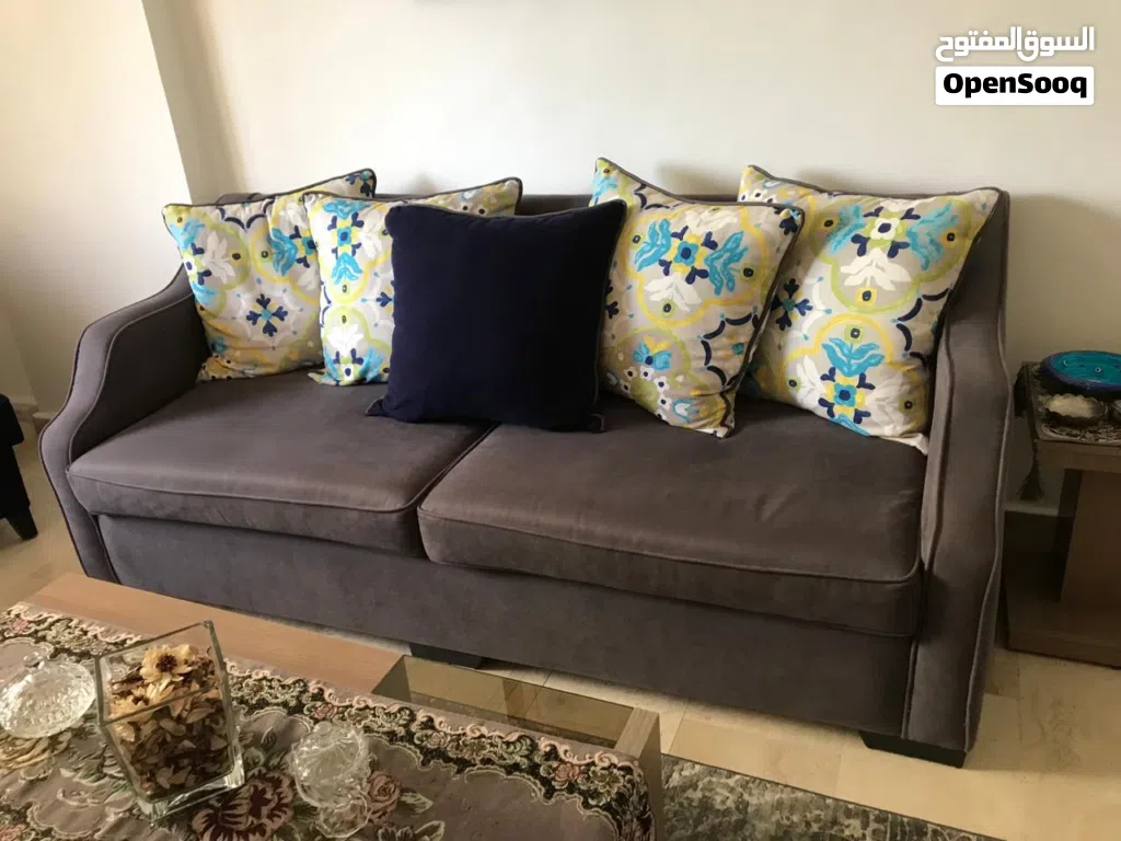 طقم كنب 7 مقاعد بحاله جيده جدا