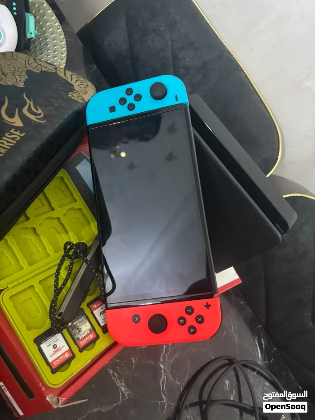 جهاز نظيف مع كل اغراض