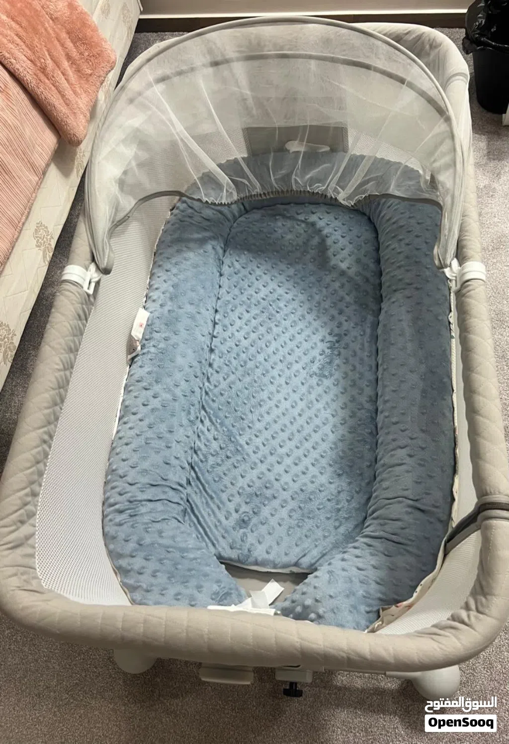 سرير اطفال متحرك
