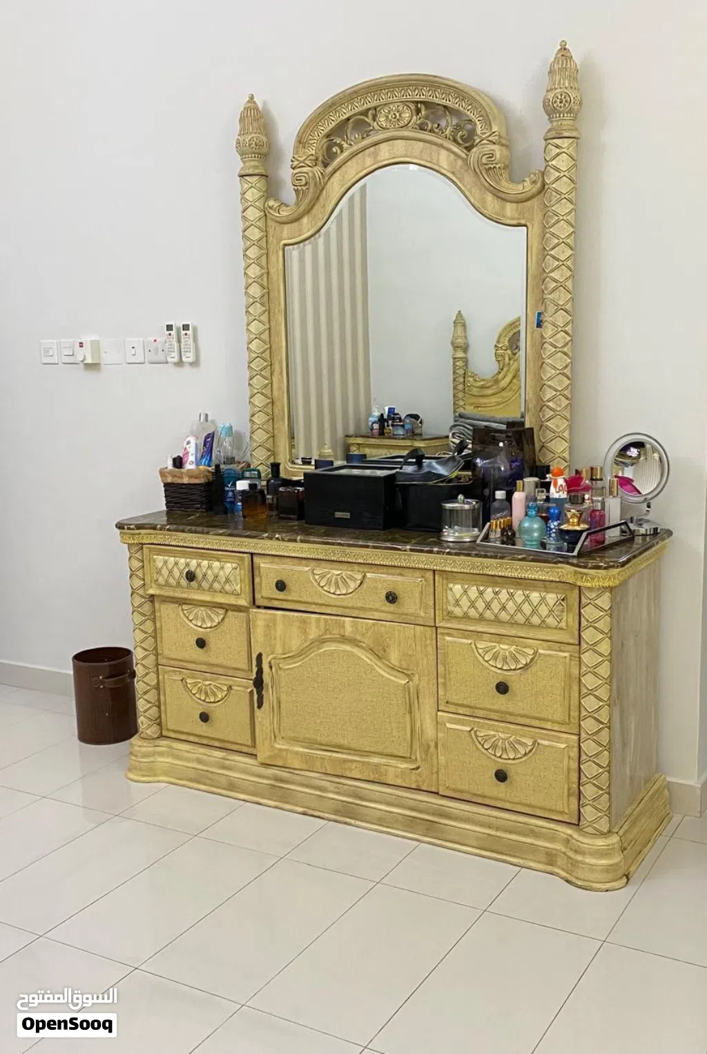 Luxury Bedroom Set – Bed, Wardrobe, Dresser with Mirror & Side