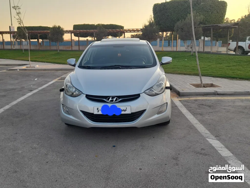 Hyundai Elantra GLS MID