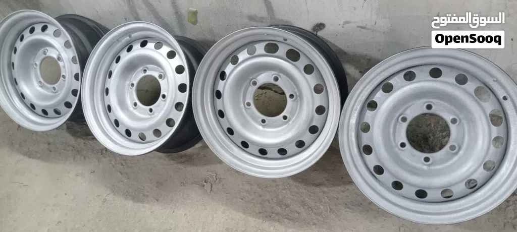 ديسكوات تويوتا أصلية.... للبيع