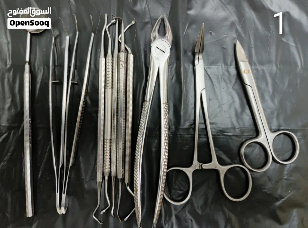 عدة عيادة اسنان متكامله تفيد مراكز التجميل والاطباء تباع كلها مره وحده