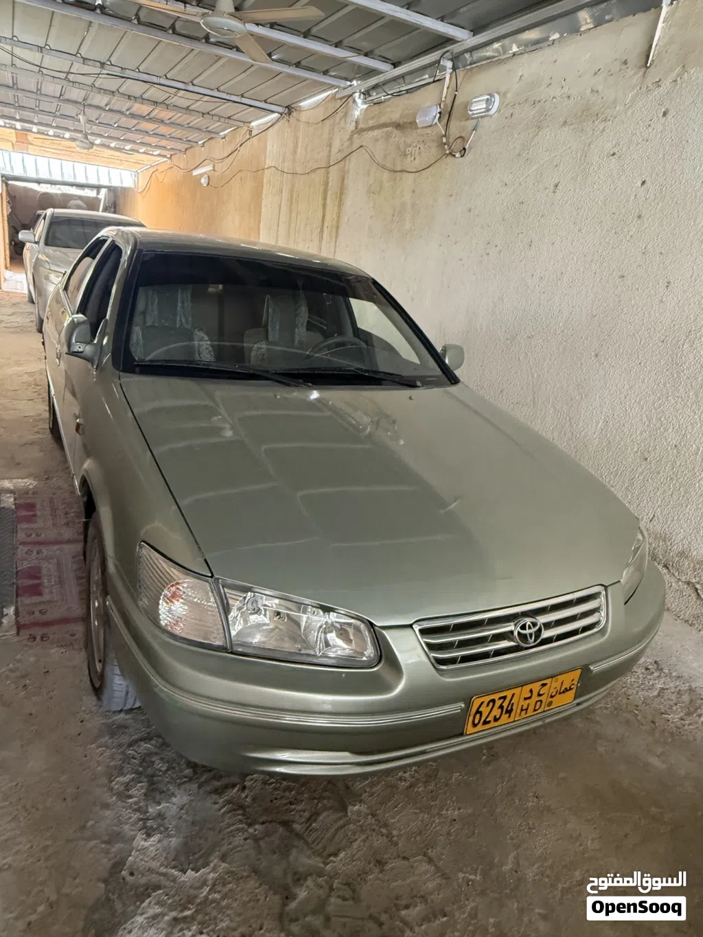 Toyota Camry GLE