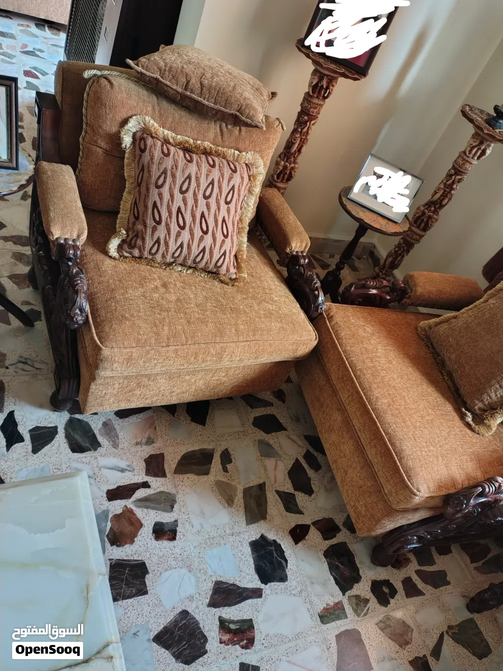 صالون حفر خشب مع 3 طاولات رخام