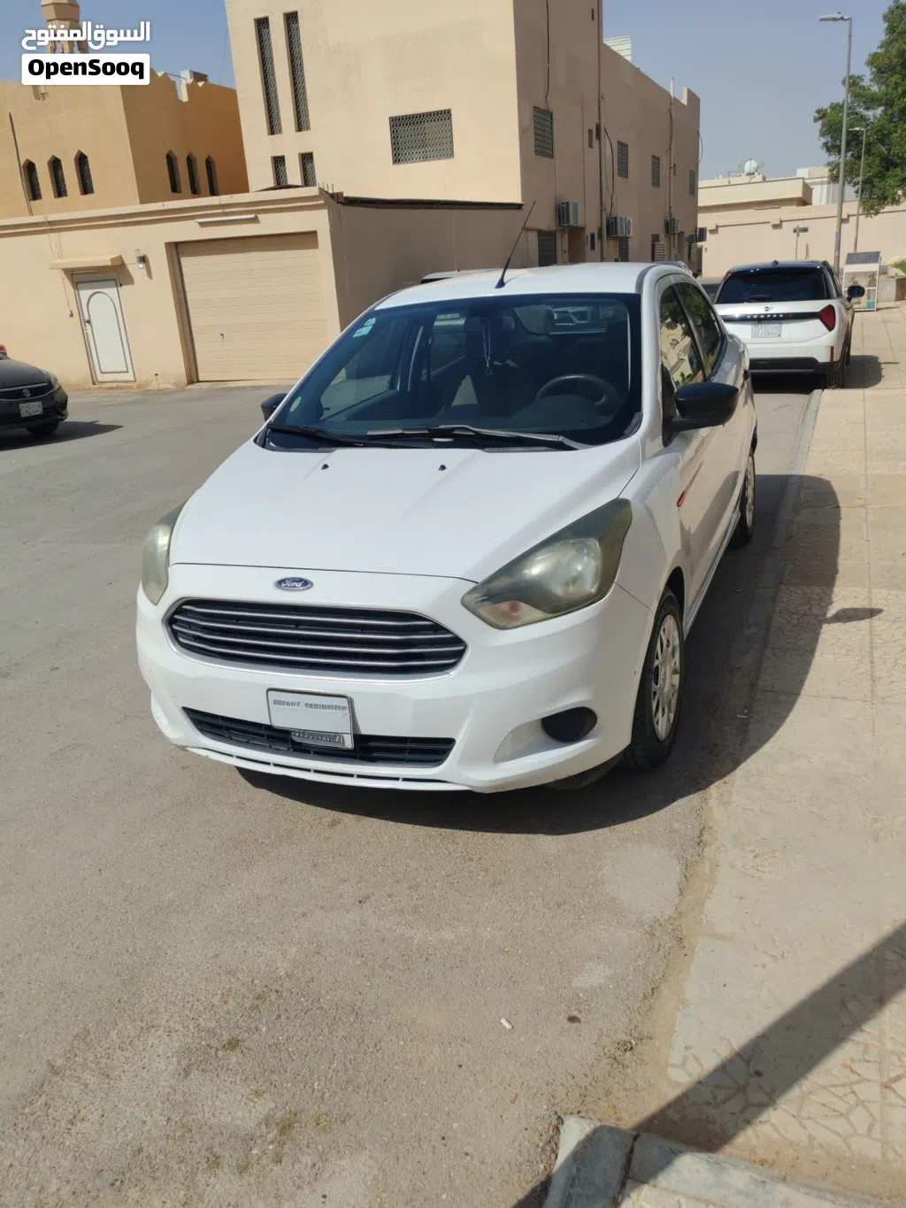 فورد فيجو Standard