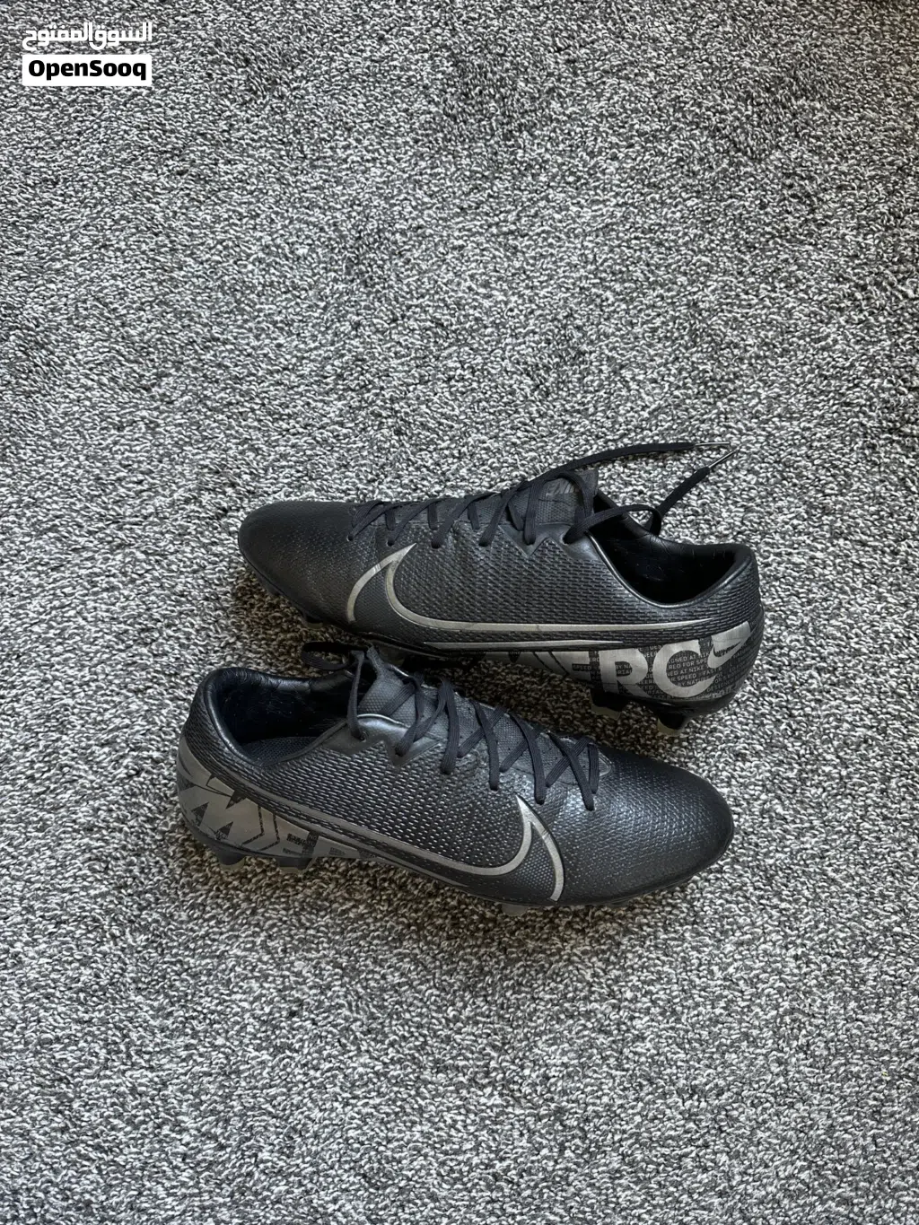 جوتي كوره نايك اوريجينال اصلي حالته كا الجديده نظيف مقاس 42:5 Football shoes Nike original