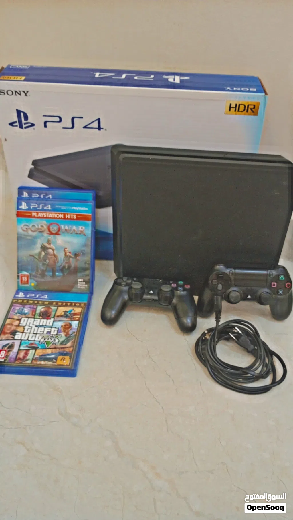 النوع: PlayStation 4 Slim السعة: 500GB اللون: أسود (Jet Black) يدعم: HDR لتحسين جودة الص