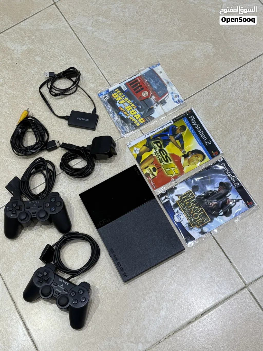 للبيع ps2 نضيفه وشغاله وانورها طيبه