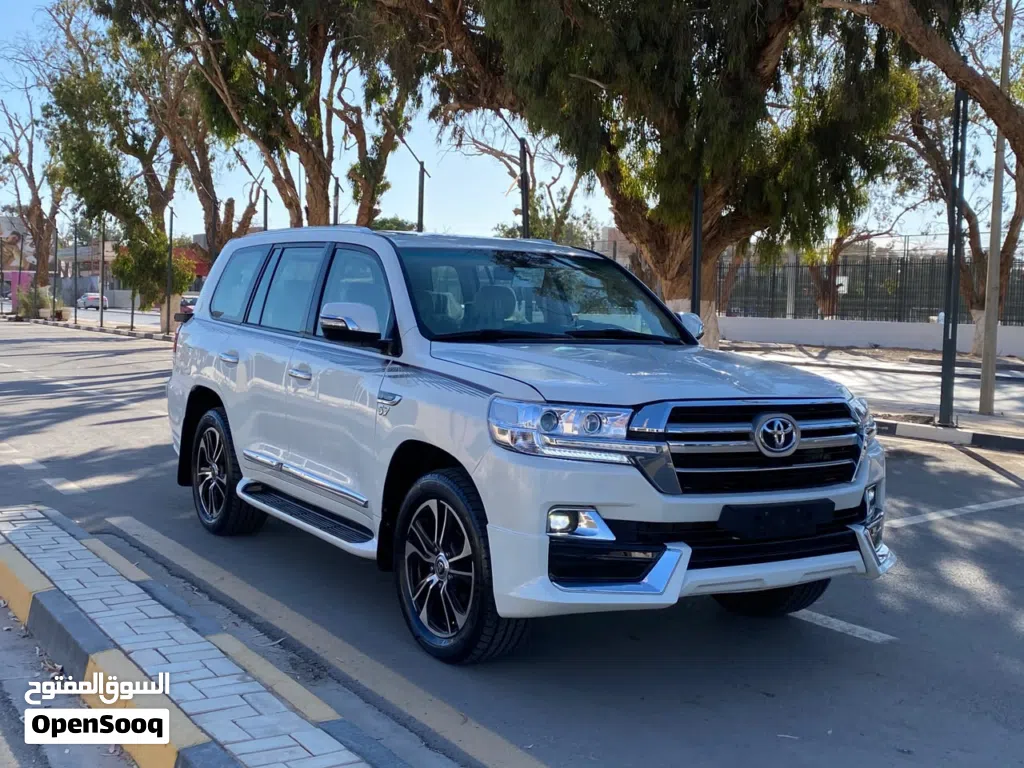 Toyota Land Cruiser VXR