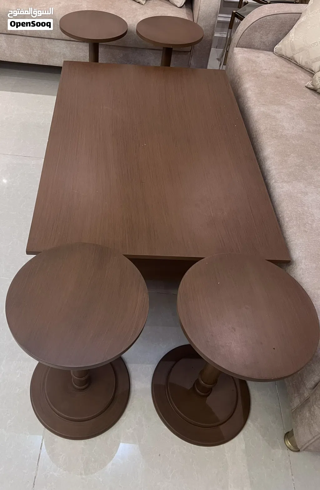 طاولات وسط