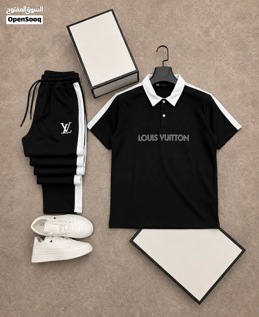 **جملة فقط ** توت LOUIS VUITTON التيشيرت و السروال