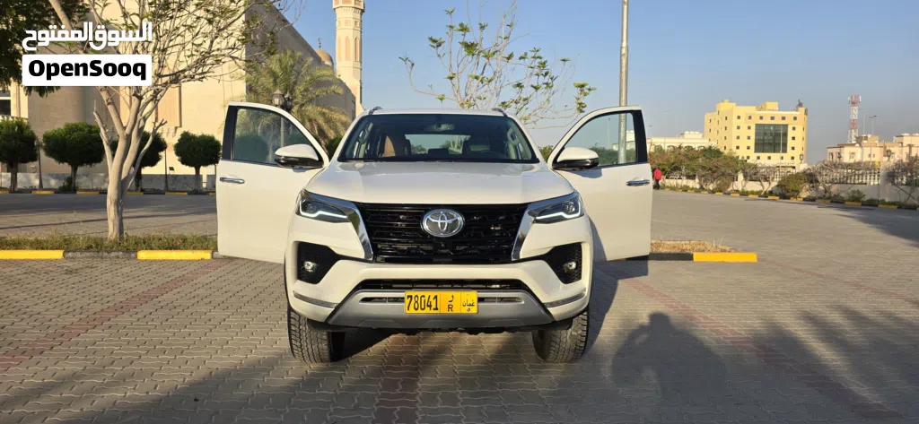 Toyota Fortuner SR5