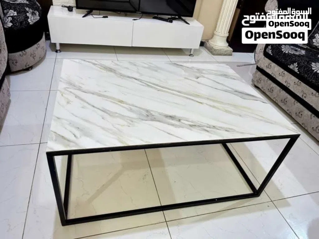 طاولة لغرفة الجلوس